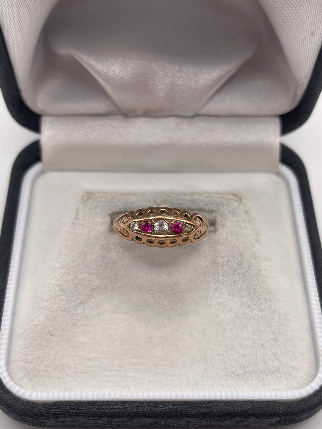 Antique 9ct rose gold paste ring