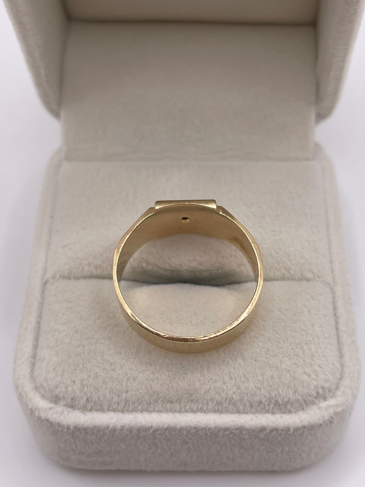 9ct gold diamond signet ring
