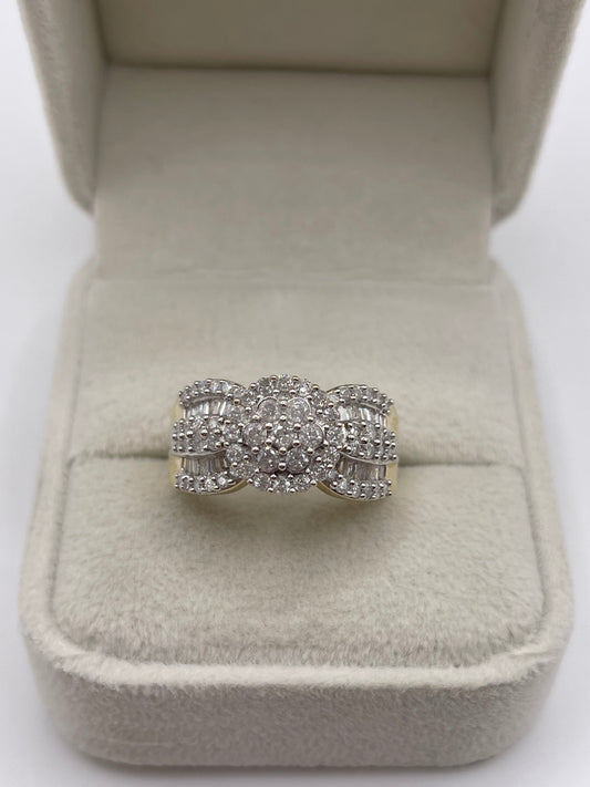 9ct gold diamond cluster ring