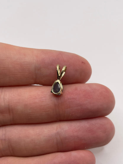 9ct gold topaz pendant