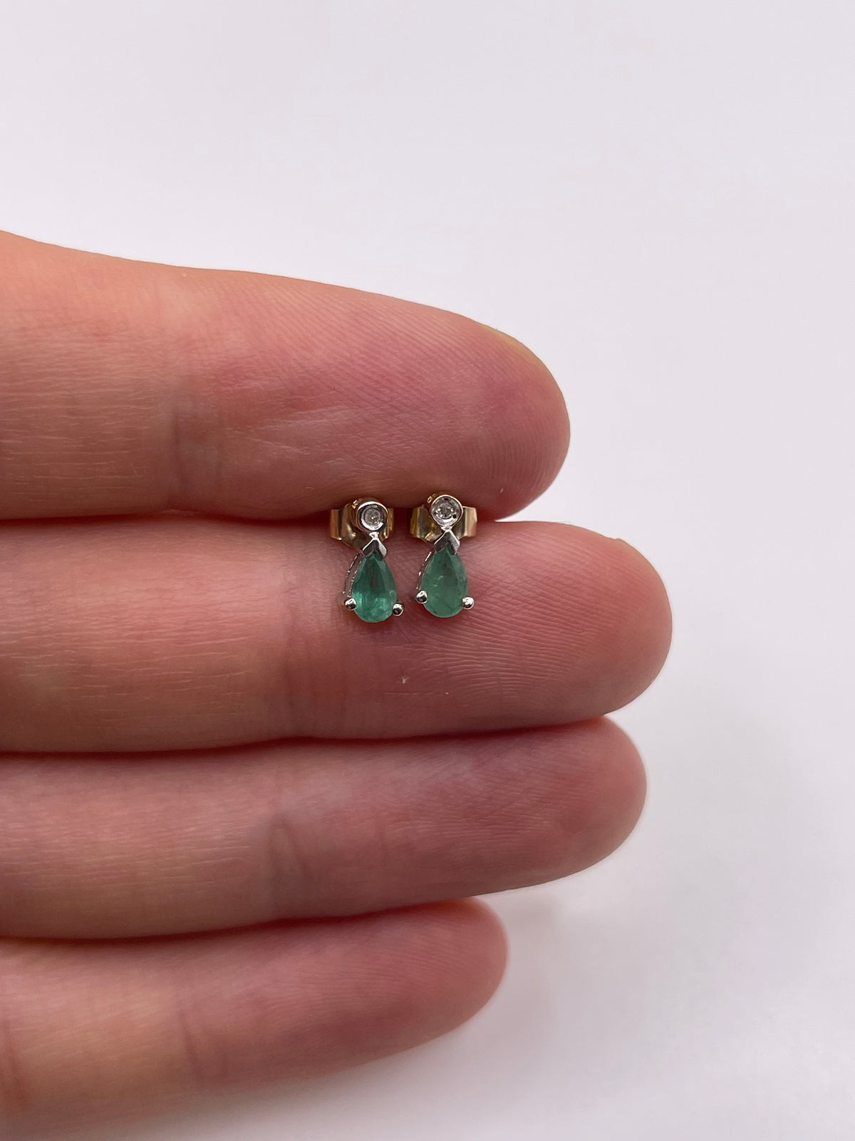 9ct gold emerald and diamond earrings