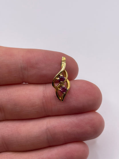 9ct gold ruby pendant