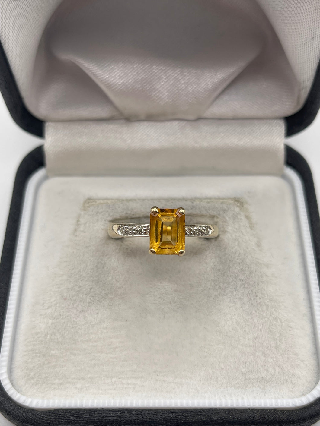 9ct gold citrine and diamond ring