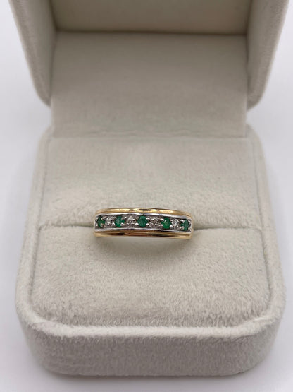9ct gold emerald and diamond ring