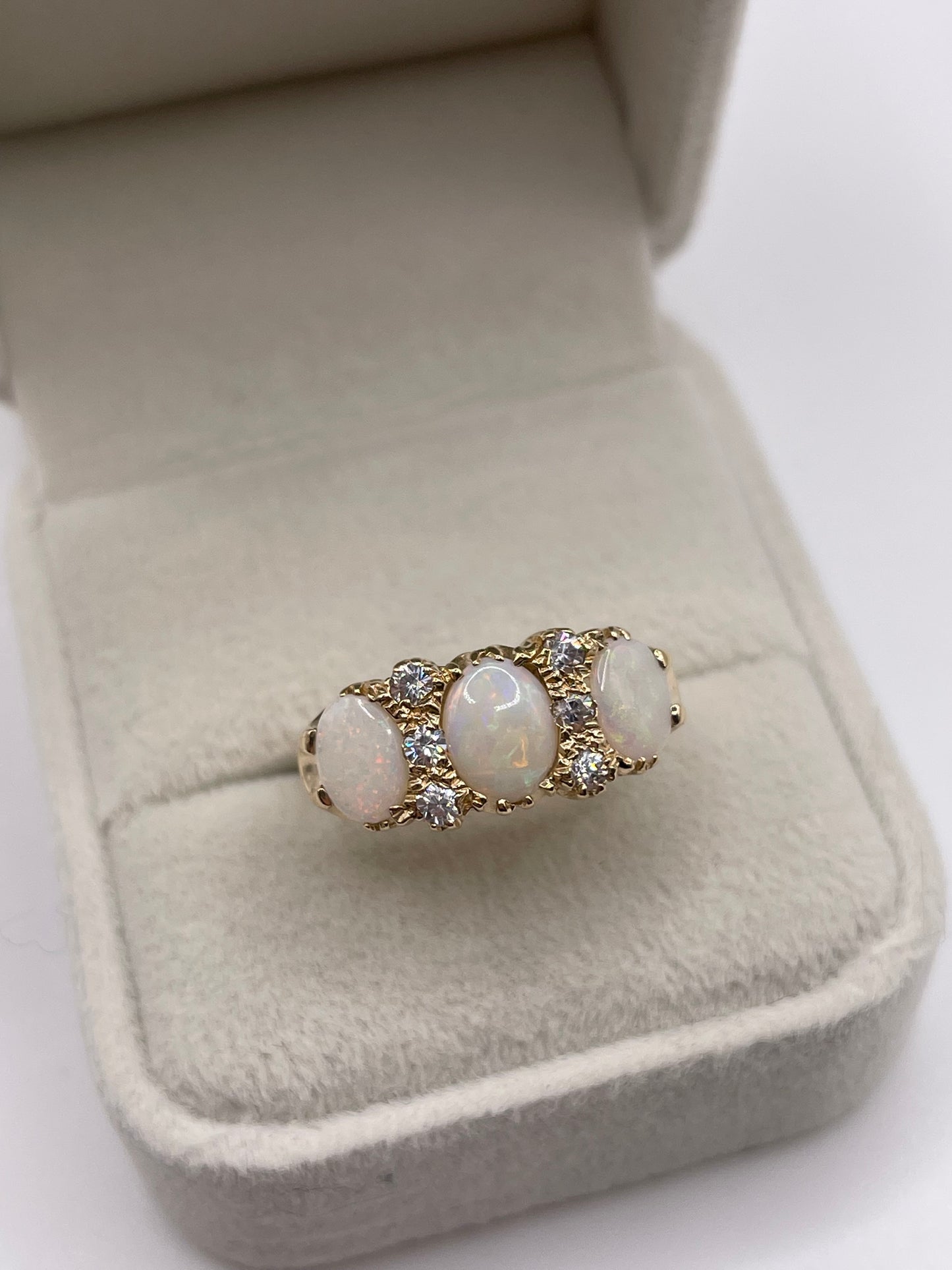 9ct gold opal and cz ring