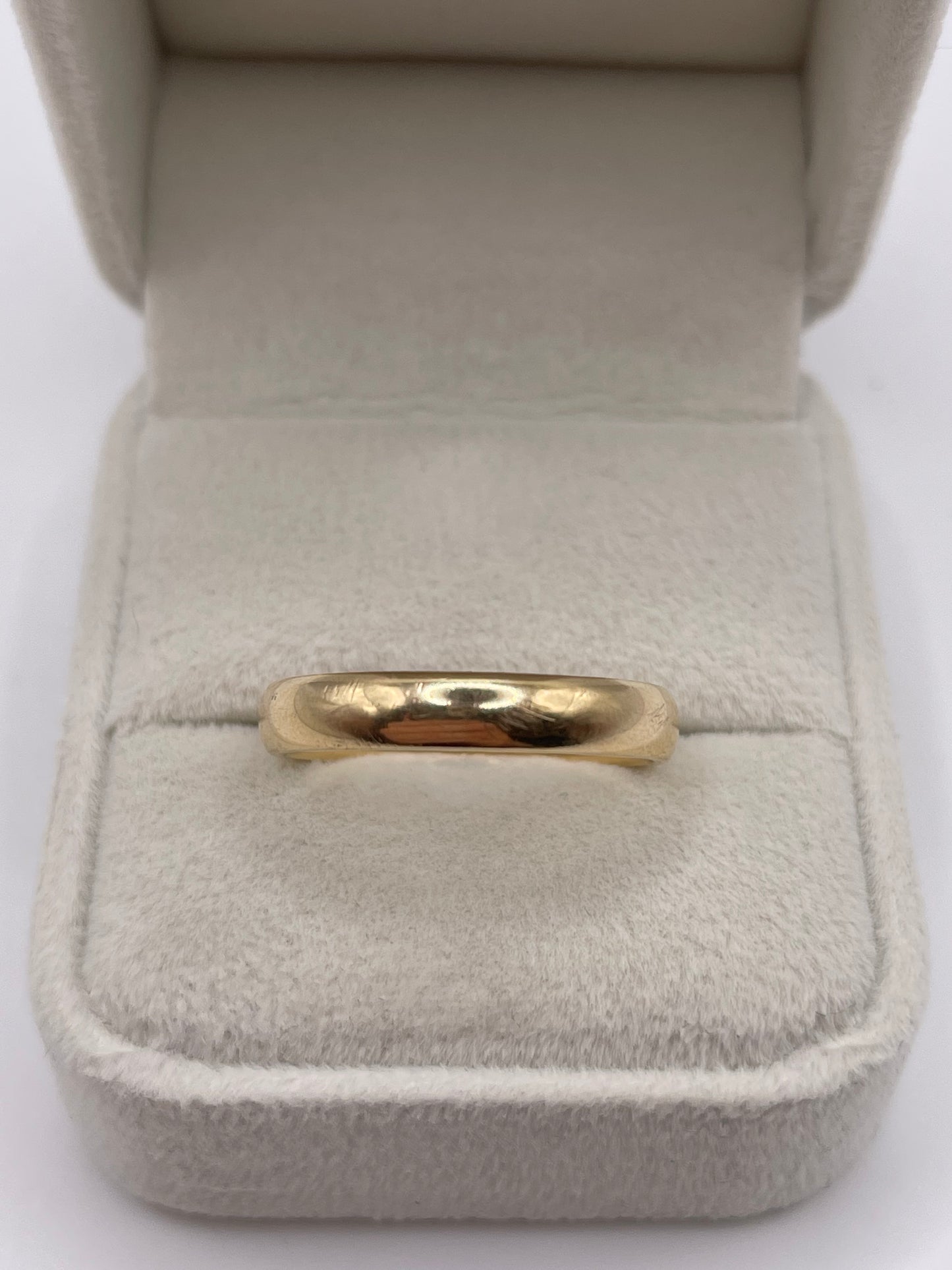9ct gold band
