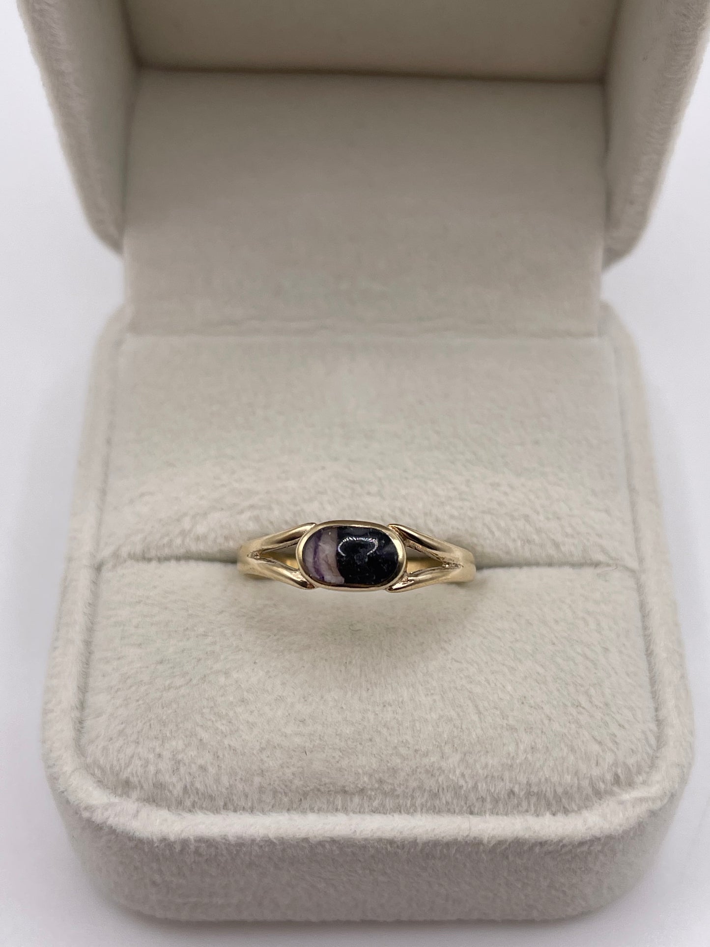 9ct gold blue John ring