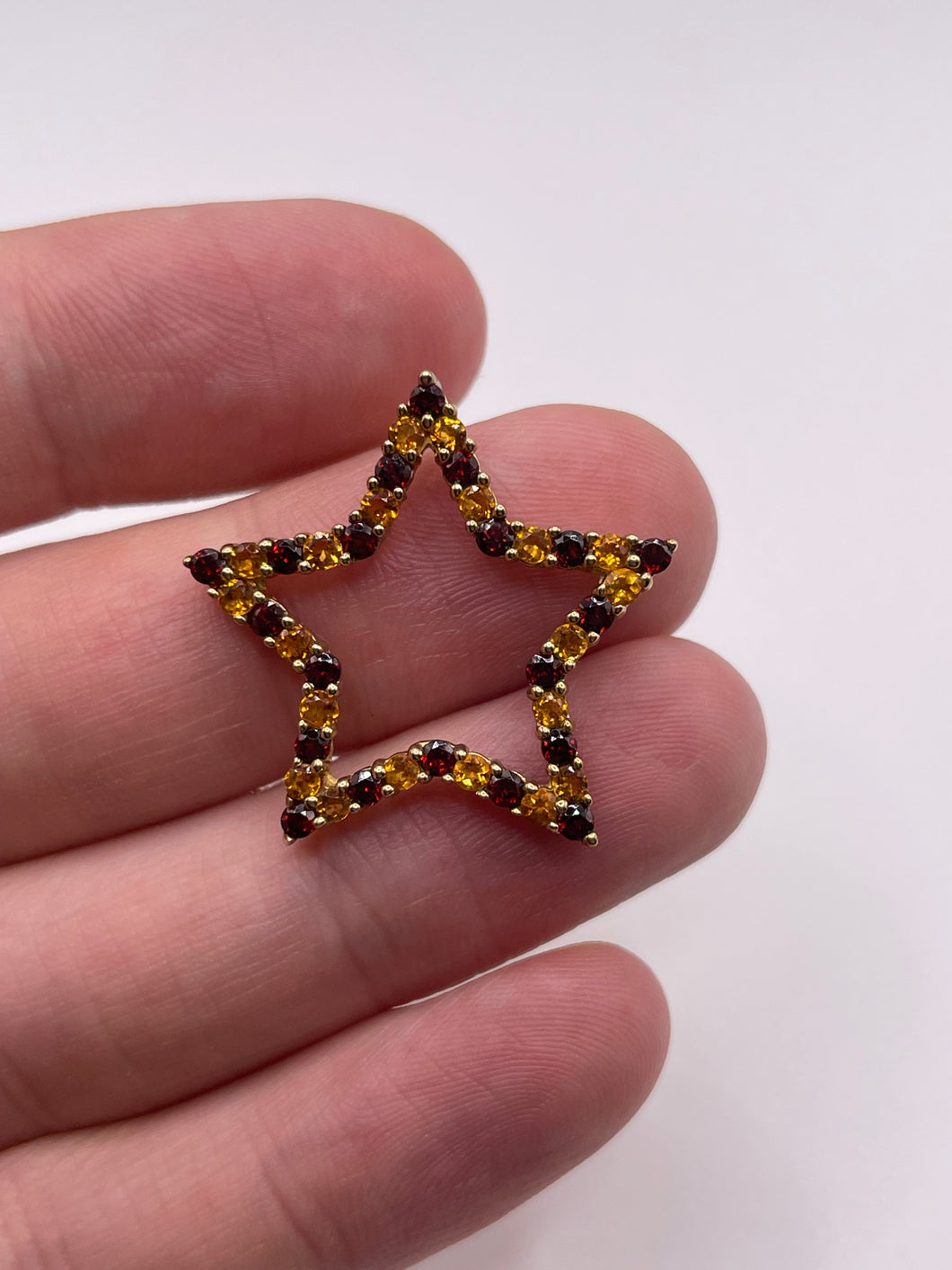 9ct gold garnet and citrine star pendant