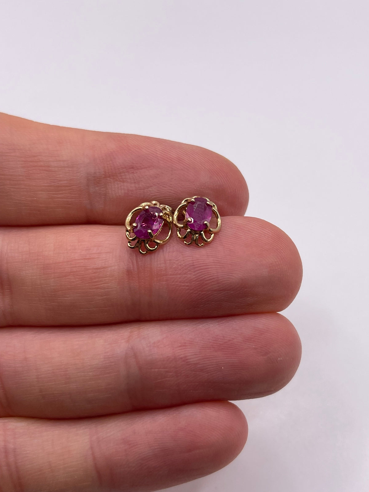 9ct gold ruby earrings