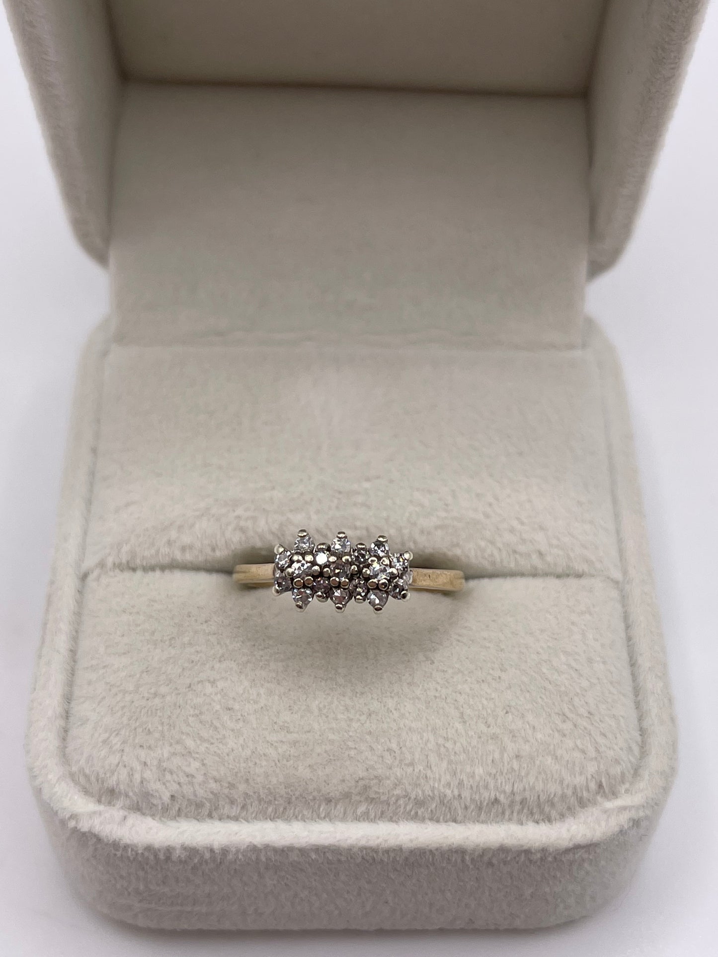 9ct gold diamond cluster ring