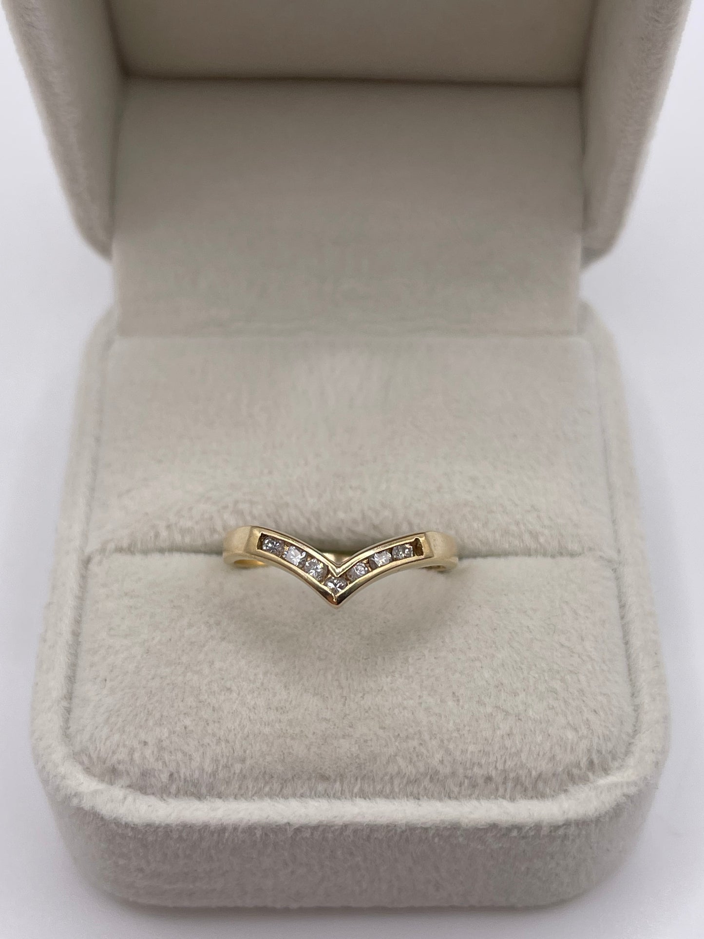 9ct gold diamond wishbone ring