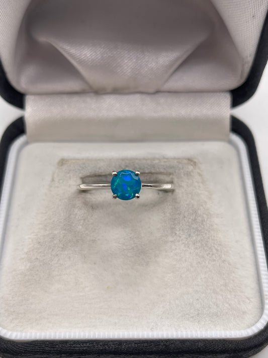 Silver gemstone ring