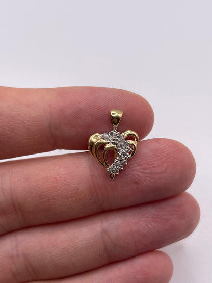 9ct gold diamond heart pendant