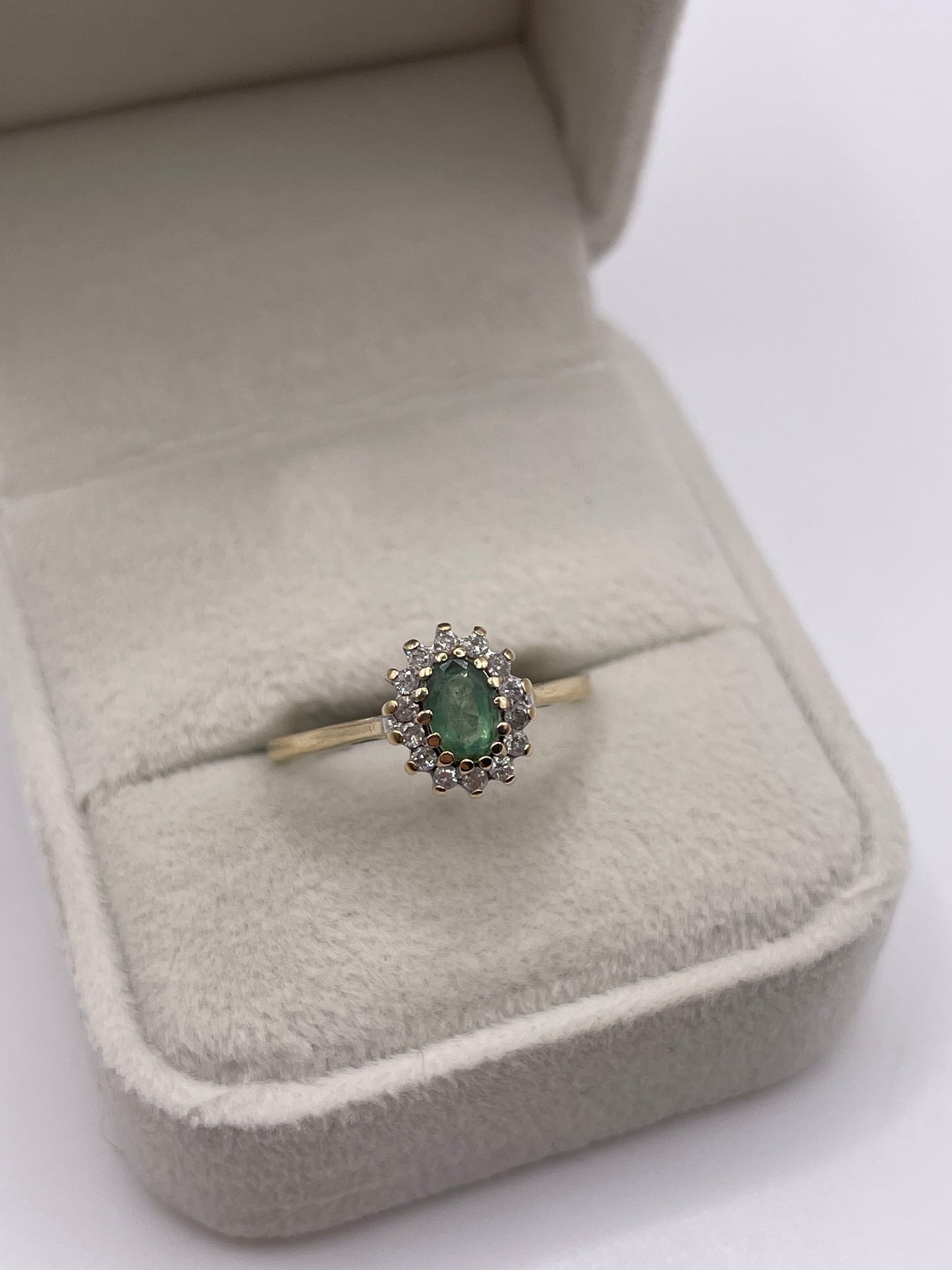 9ct gold emerald and diamond ring