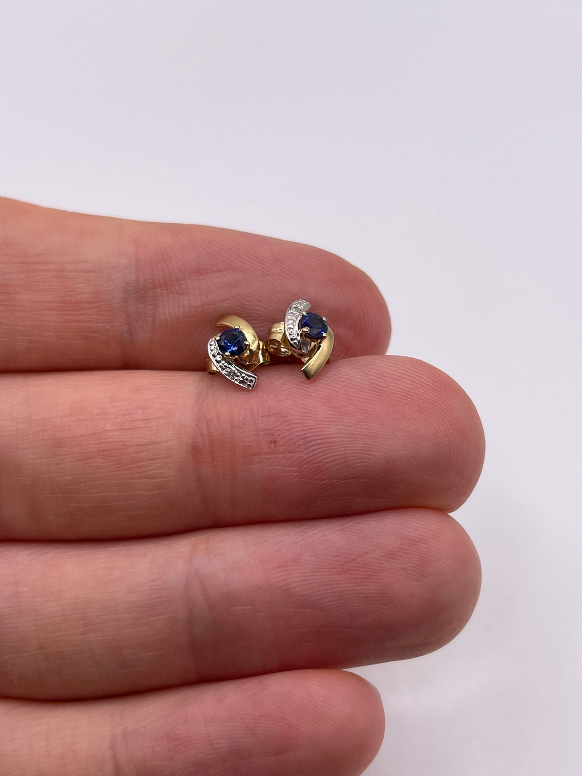 9ct gold sapphire and diamond earrings