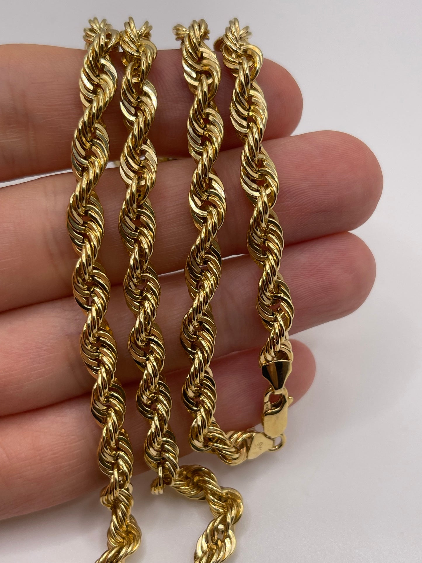 9ct gold chain 223