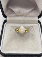 Load image into Gallery viewer, 18ct gold opal ring
