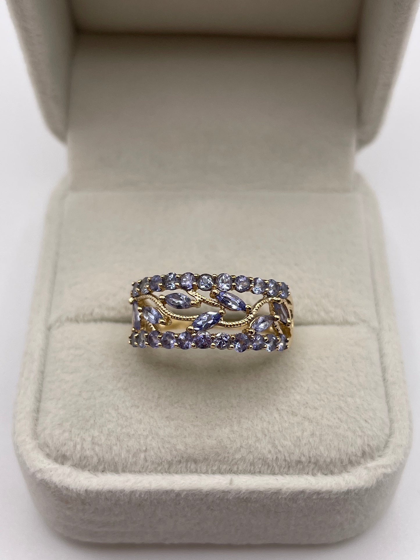 9ct gold tanzanite cluster ring