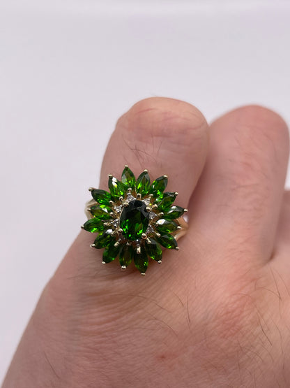 9ct gold diopside and diamond cluster ring