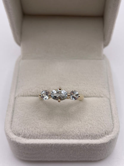 9ct gold aquamarine ring