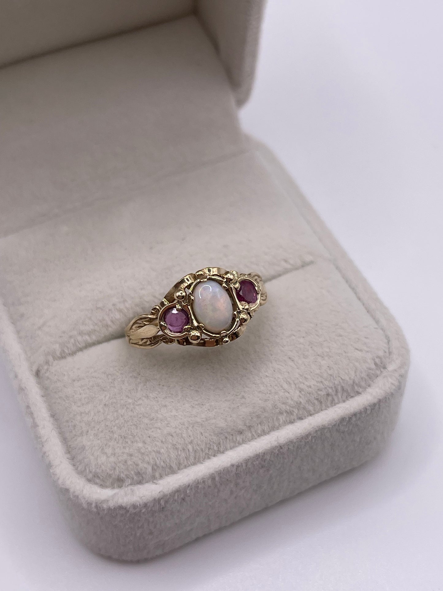 9ct gold opal and ruby ring