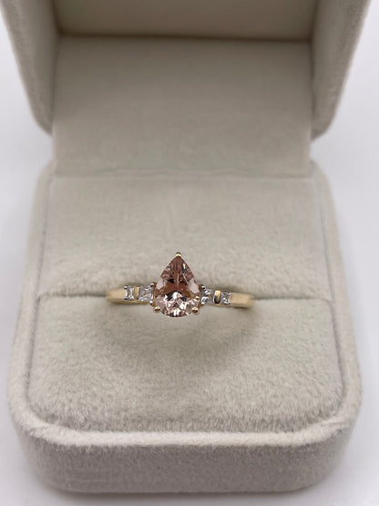 9ct gold morganite and zircon ring