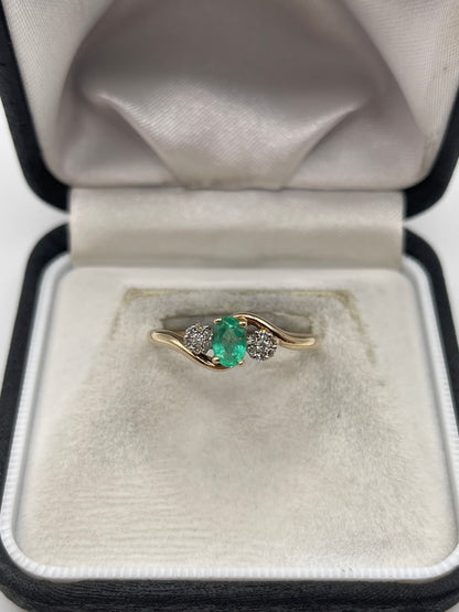 9ct gold emerald and diamond ring