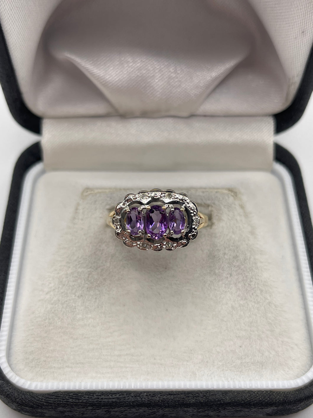 9ct gold amethyst and diamond ring