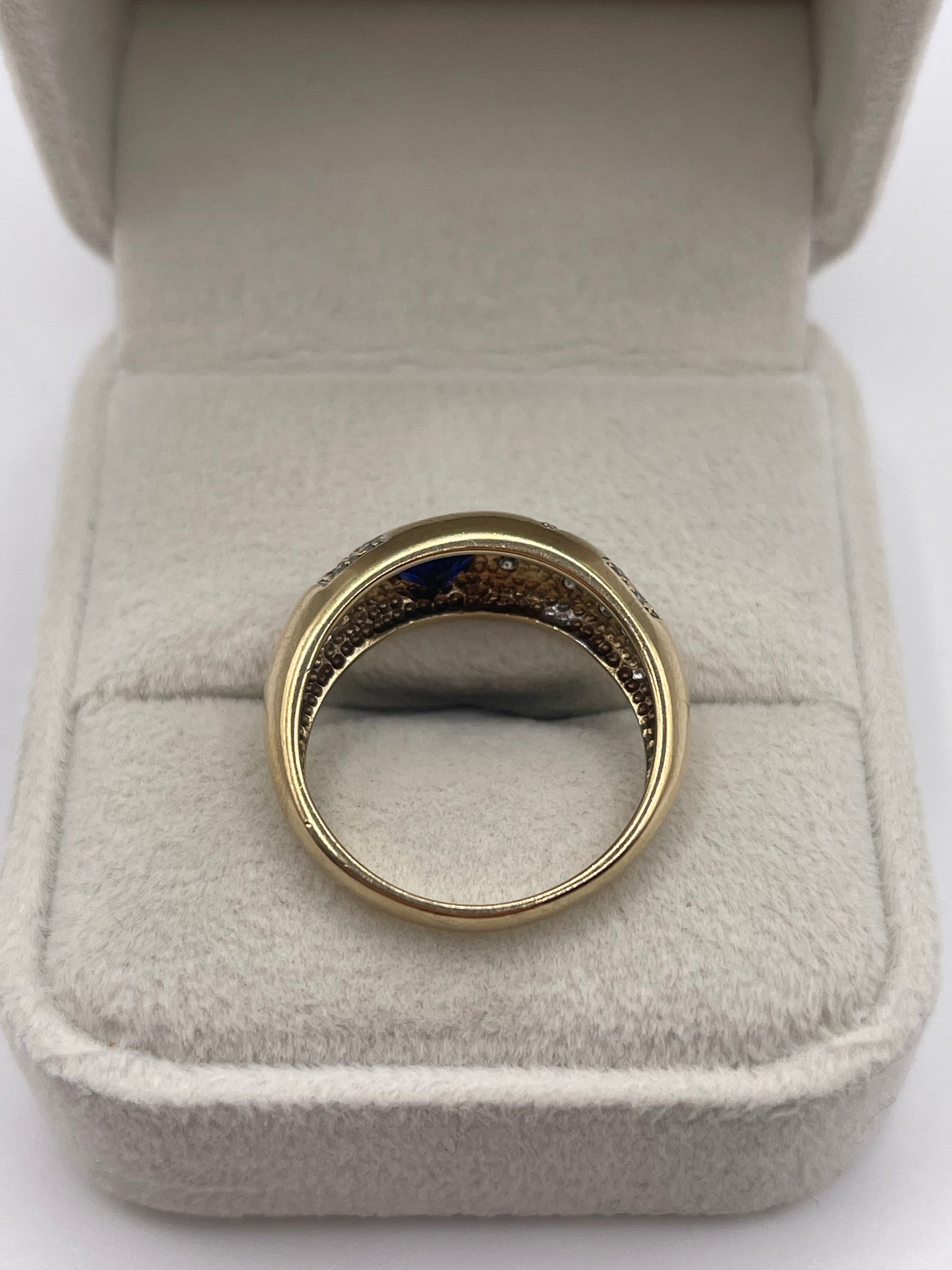 9ct gold kyanite and diamond love ring