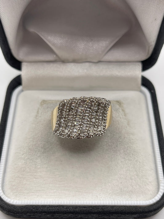 9ct gold diamond cluster ring