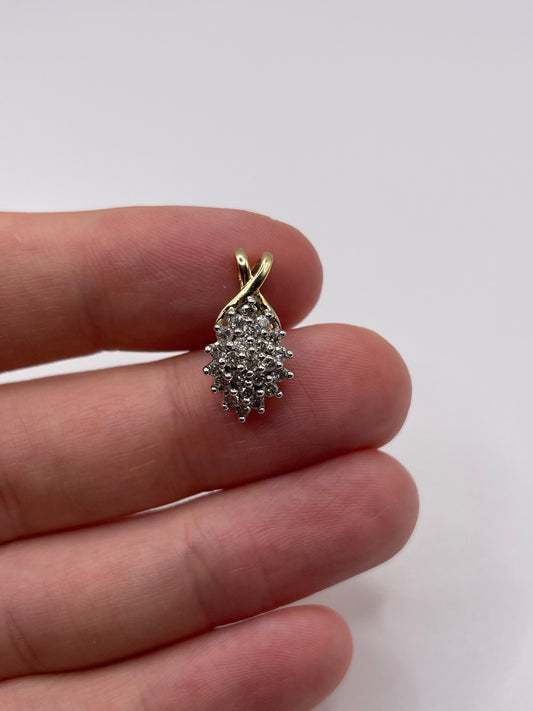 9ct gold diamond cluster pendant