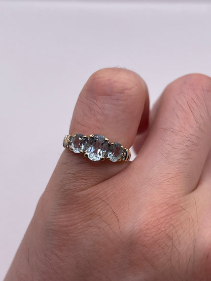 9ct gold topaz and diamond ring