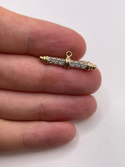 9ct gold diamond t bar pendant