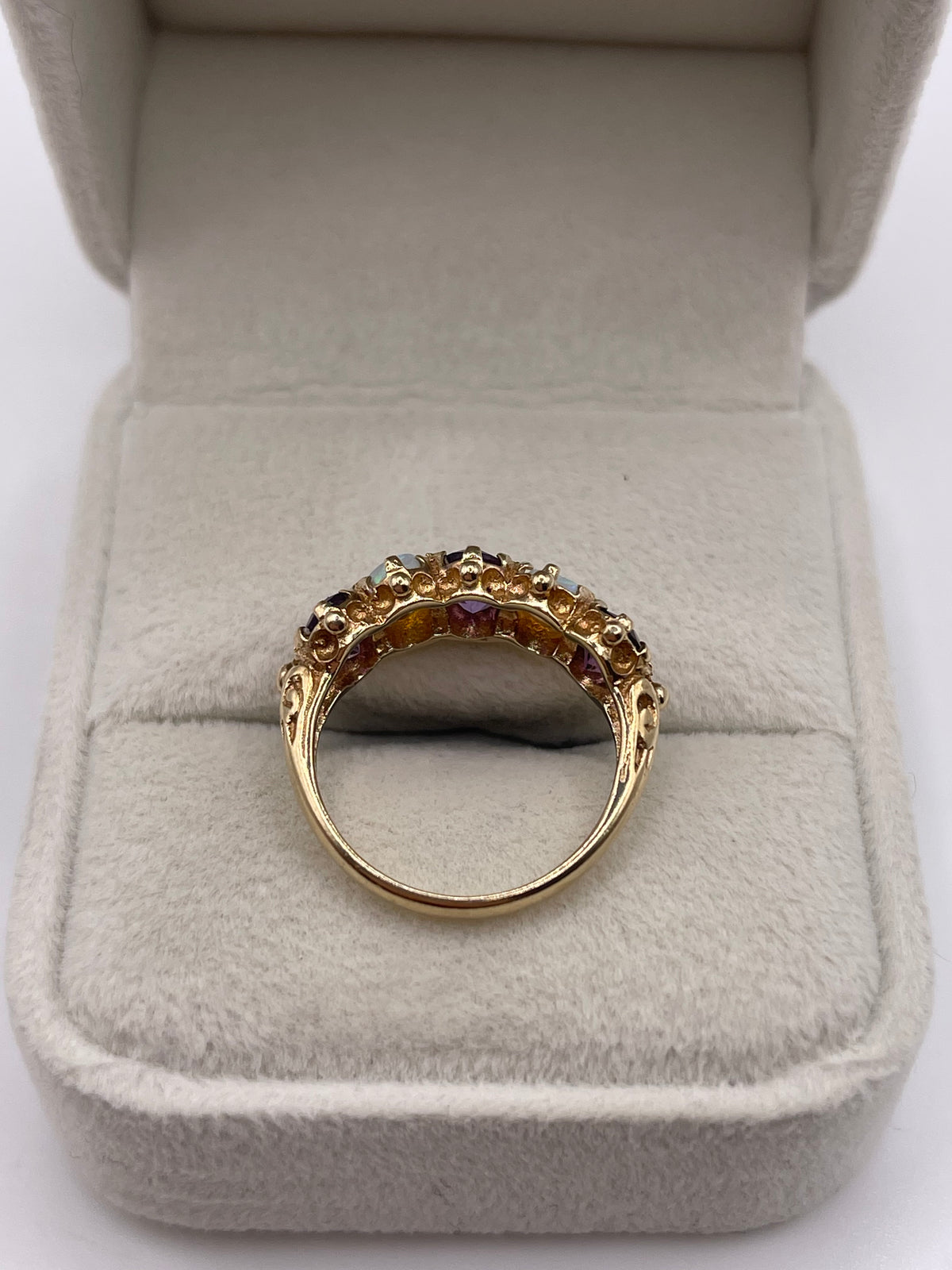 9ct gold amethyst and opal ring