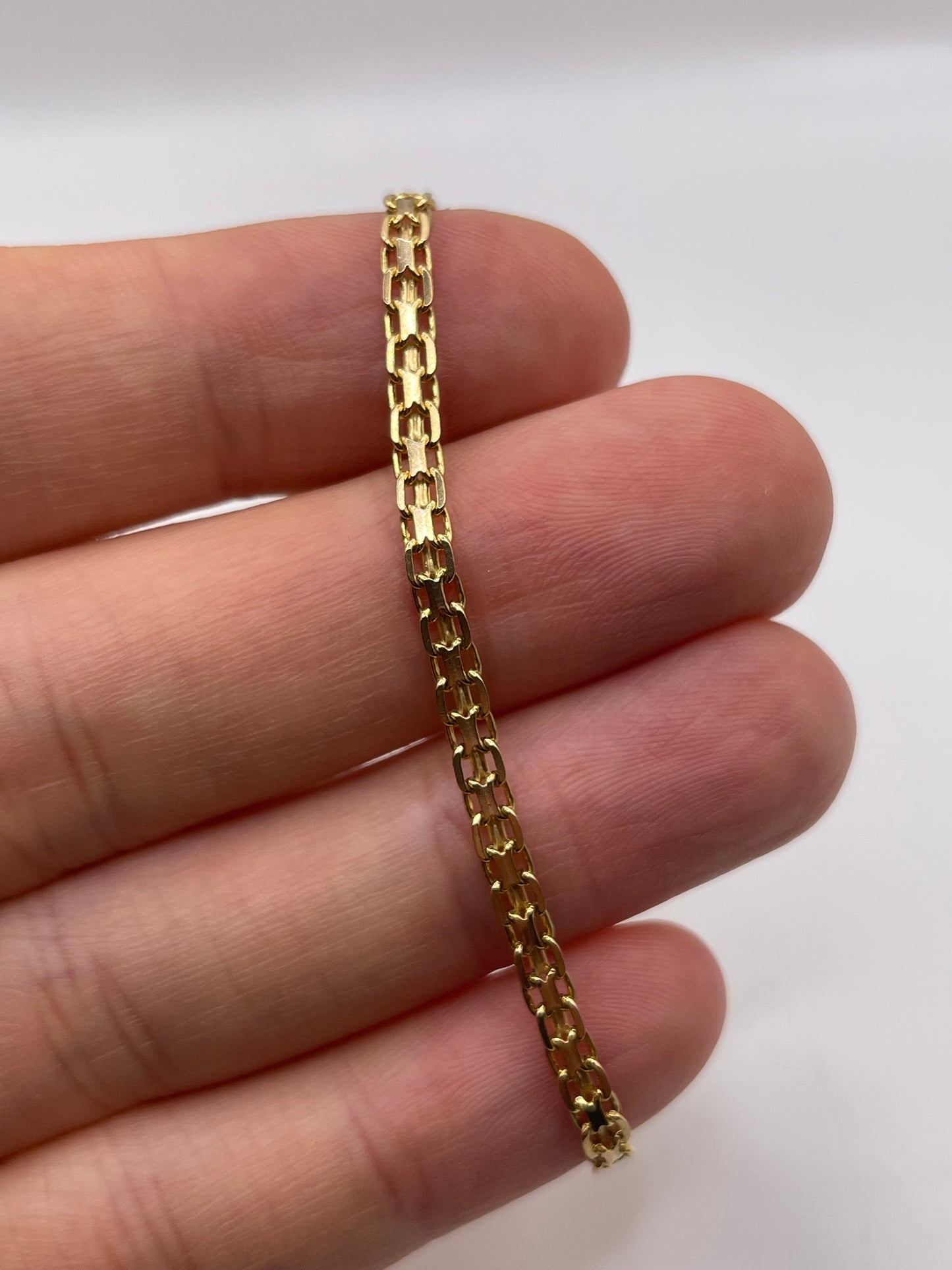 9ct gold bracelet