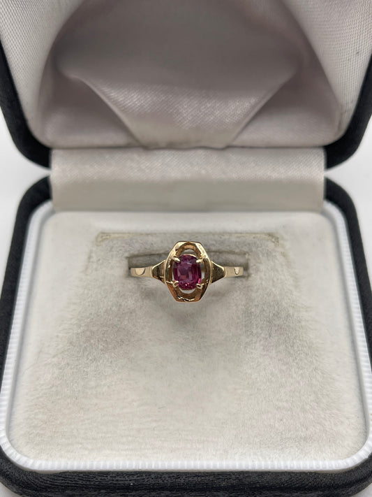 14ct gold ruby ring