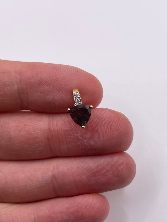 9ct gold quartz and diamond pendant