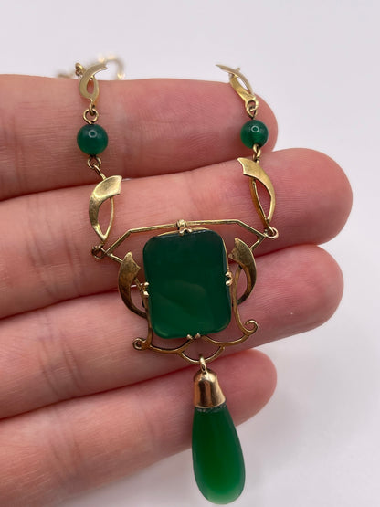 9ct gold chrysoprase necklace