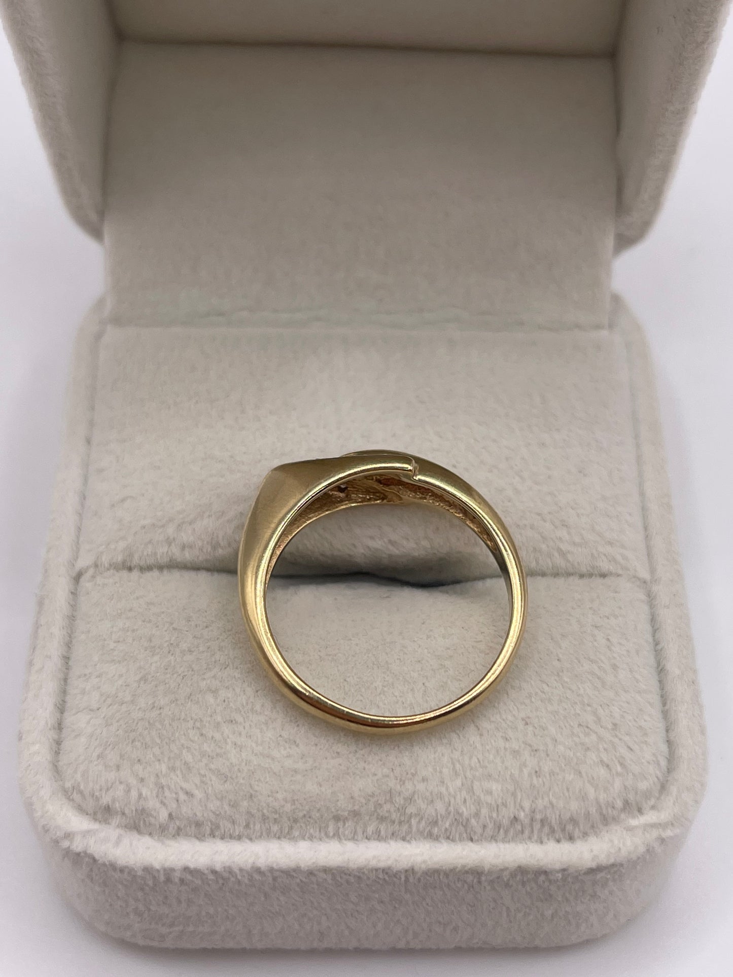 9ct gold diamond ring