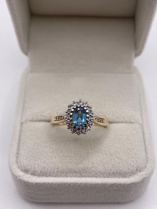 9ct gold topaz and diamond ring