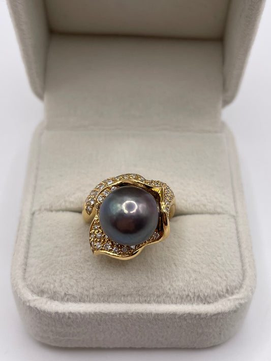 18ct gold pearl and diamond ring