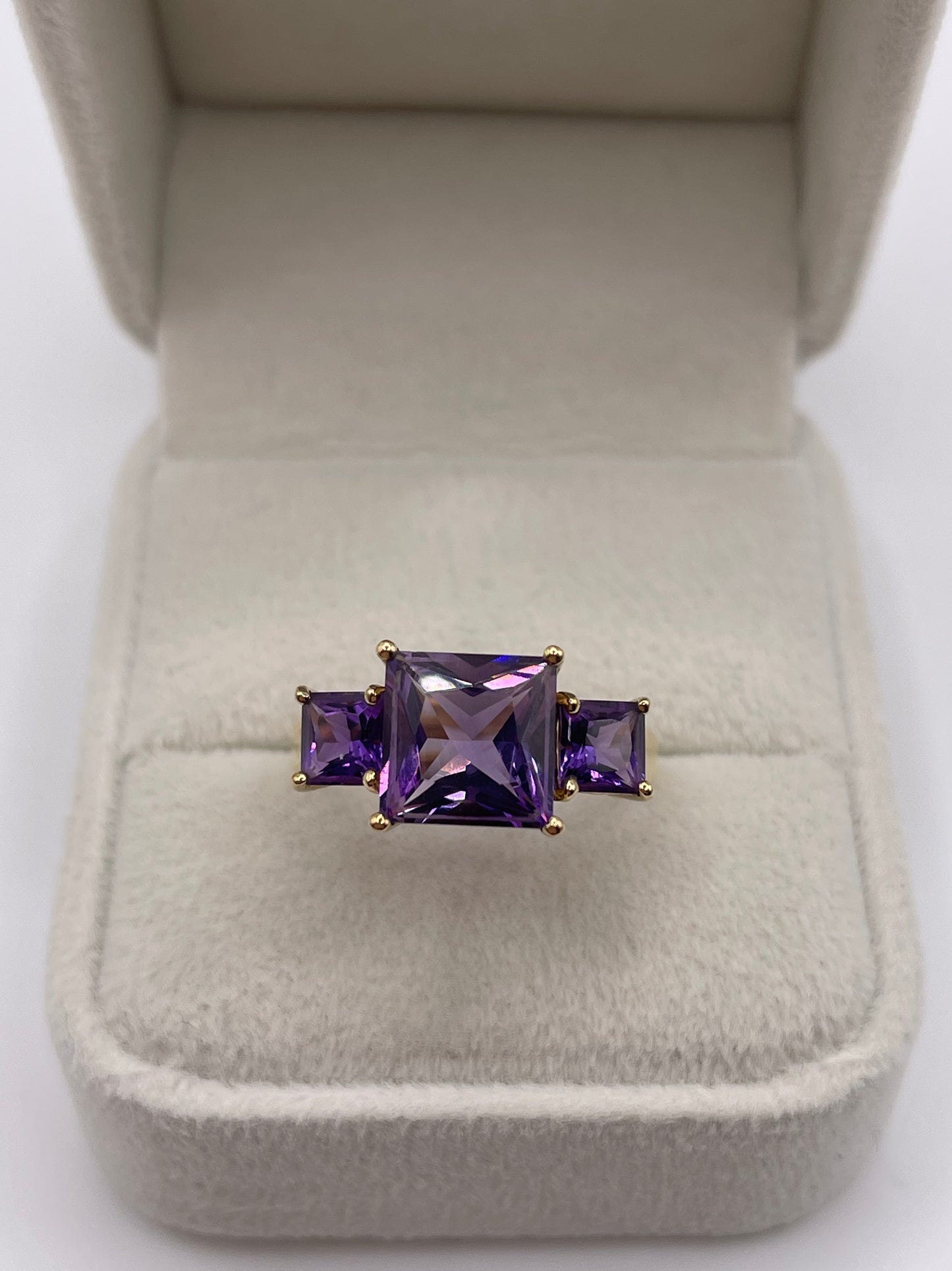 9ct gold amethyst ring