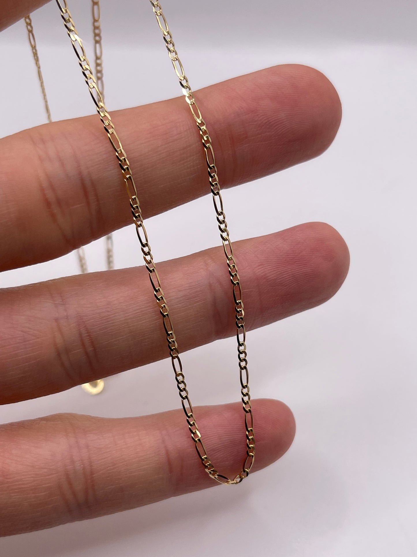 9ct gold chain 268