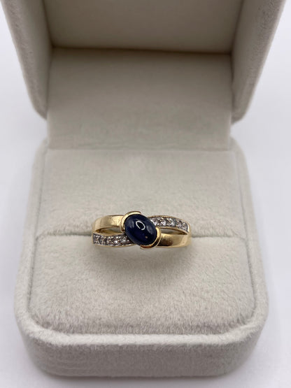 9ct gold cabochon sapphire and zircon ring