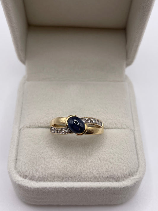 9ct gold cabochon sapphire and zircon ring