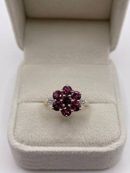 9ct gold garnet and diamond ring