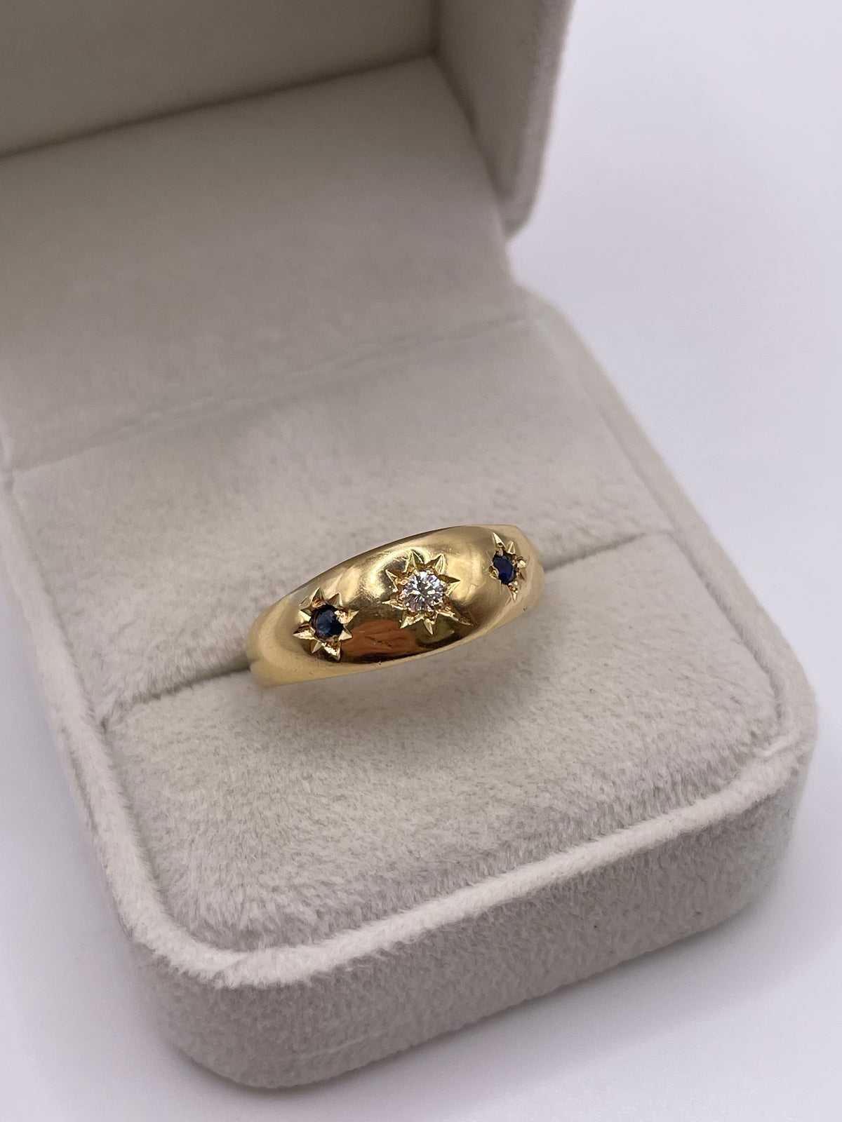 Antique 18ct gold sapphire and diamond gypsy ring