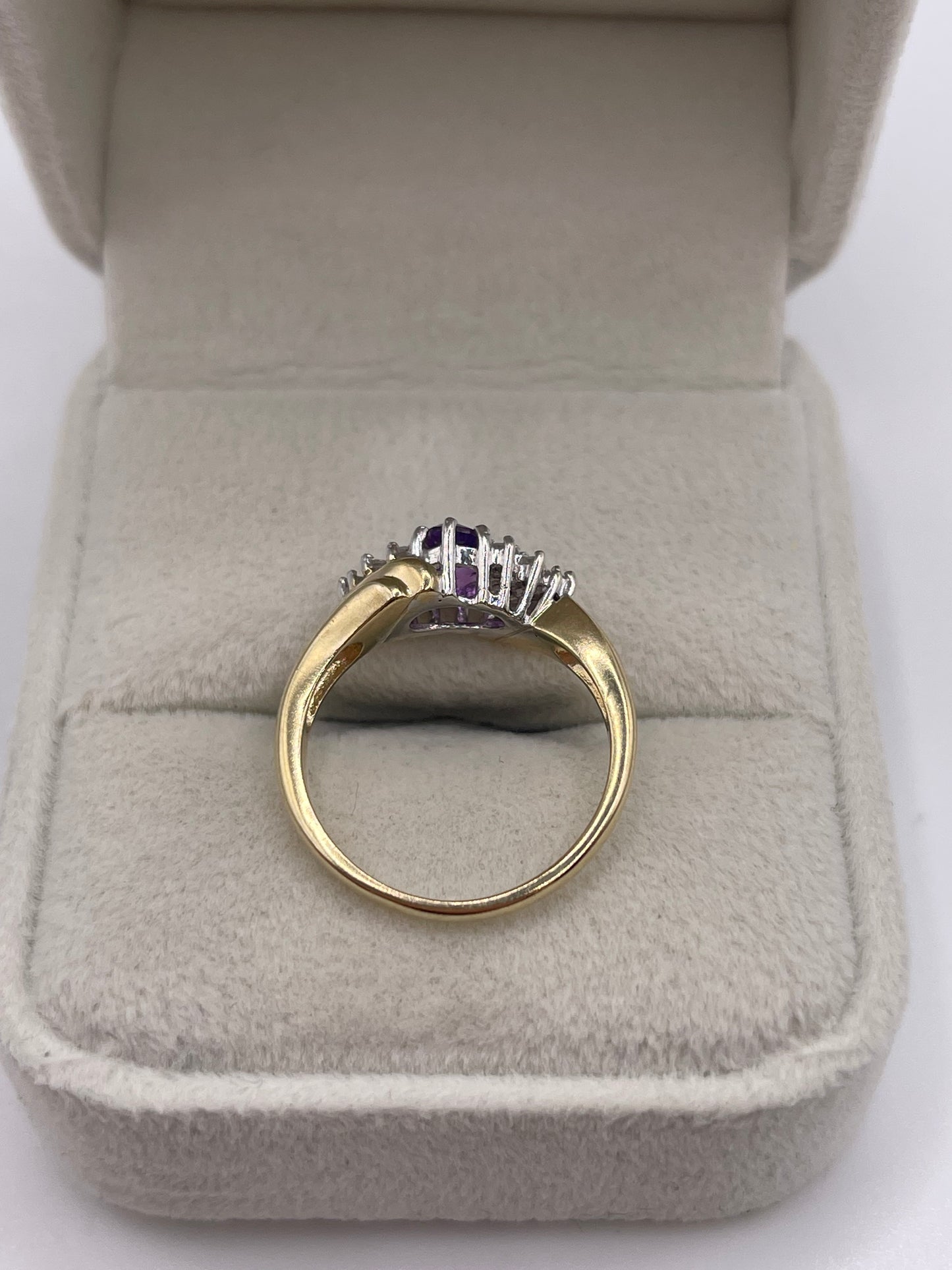 9ct gold amethyst and diamond ring