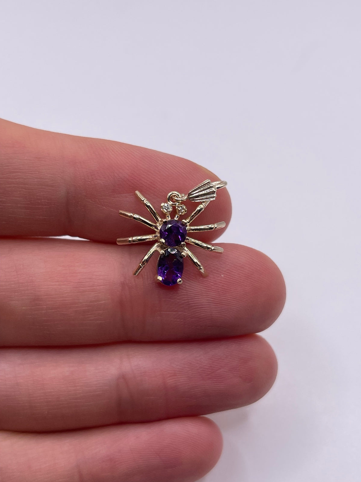 9ct gold amethyst and diamond spider pendant