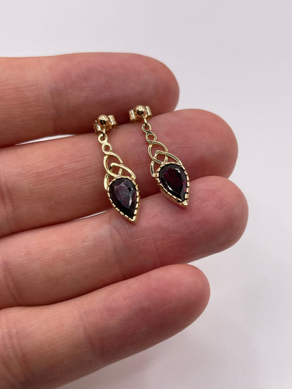 9ct gold garnet earrings